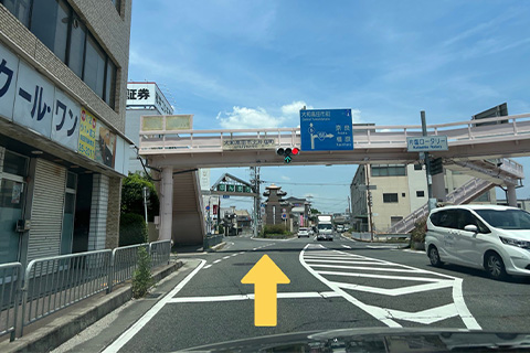 片塩ロータリーを近鉄大和高田駅方面へ進む